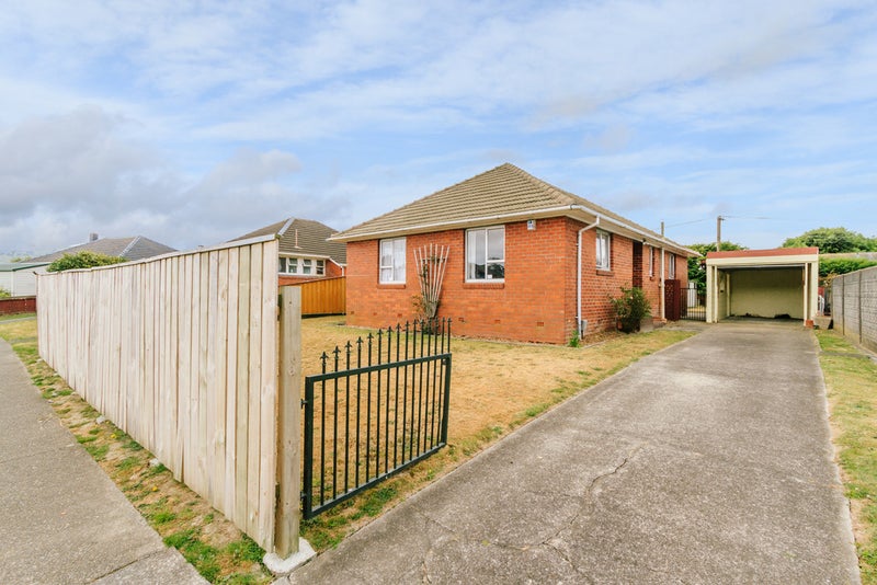 7 Hewer Crescent, Naenae, Lower Hutt - Carousel 1