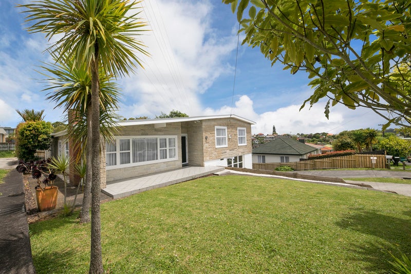 8 Olsen Avenue, Hillsborough, Auckland - Carousel 16