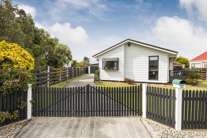 128 Kelvin Grove Road, Kelvin Grove, Palmerston North - Carousel 1