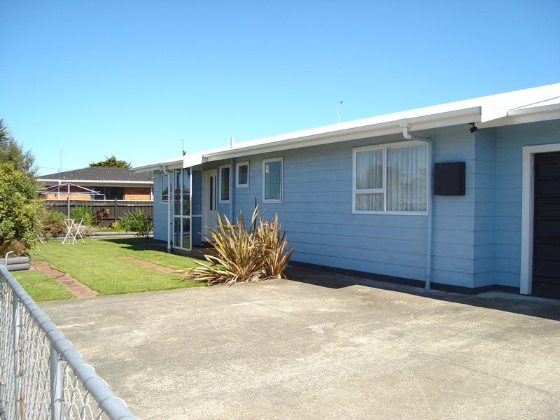 17 Bentham Street, Westport, Westport - Carousel 1
