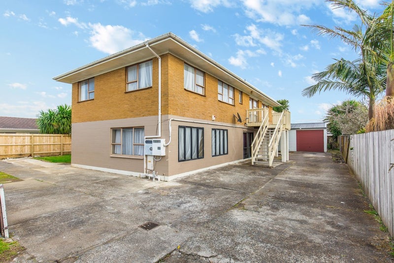 2/7 Huber Street, Weymouth, Auckland - Carousel 1