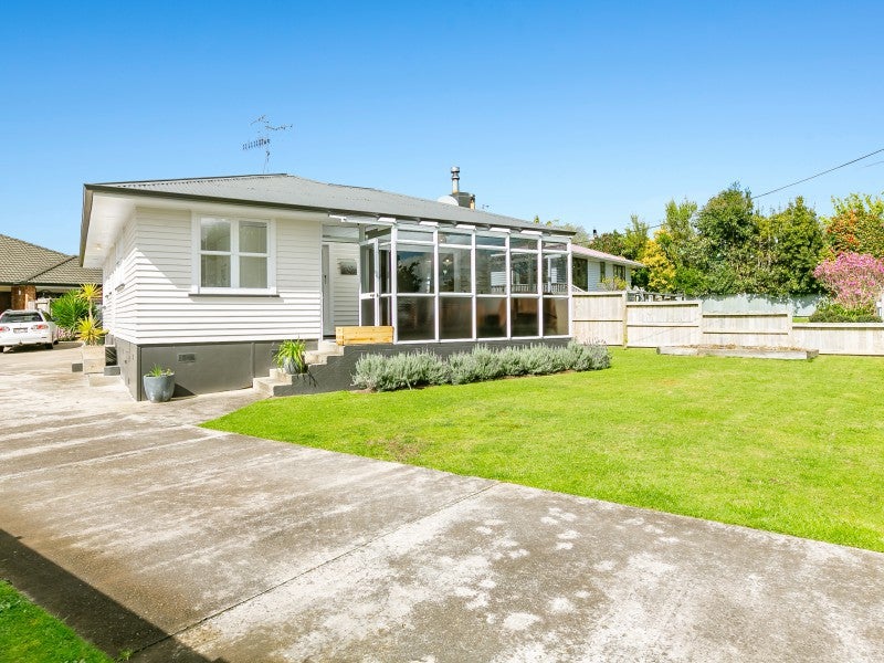 27 Manson Street, Gate Pa, Tauranga - Carousel 2