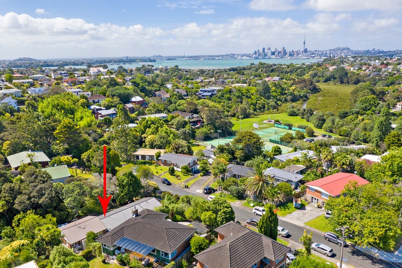 2/6 Kororo Street, Northcote, Auckland - Carousel 14