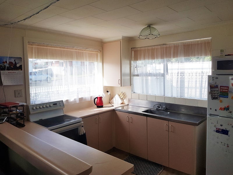 41 Cumberland Street, Merrilands, New Plymouth - Carousel 2