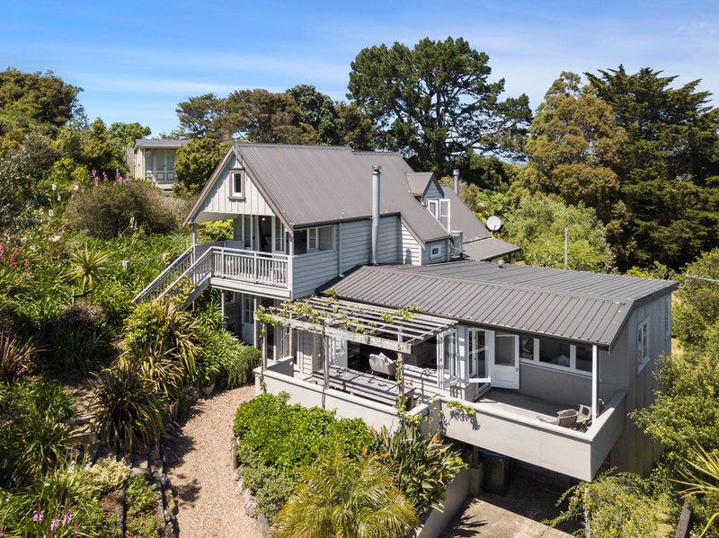 78 Queens Drive, Oneroa, Waiheke Island - Carousel 20