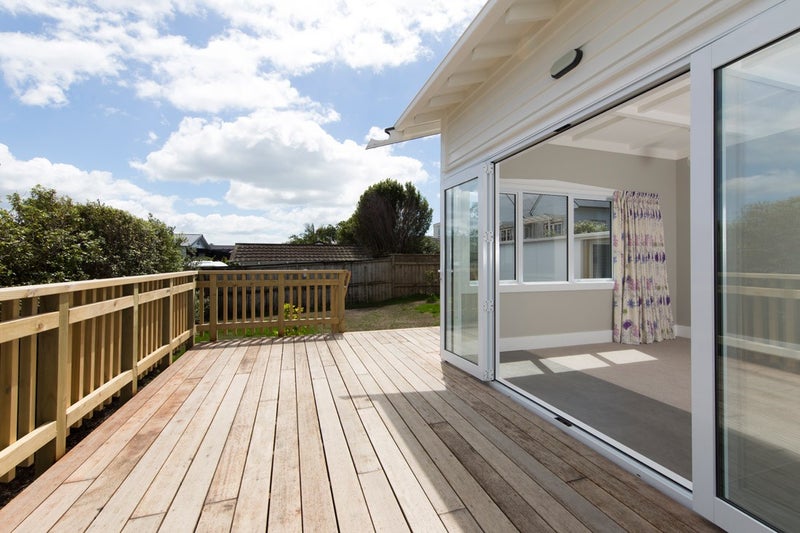 117 Garnet Road, Westmere, Auckland - Carousel 2