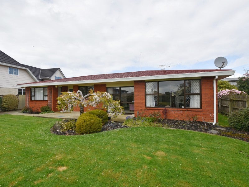 17 Moana Street, Rosedale, Invercargill - Carousel 1
