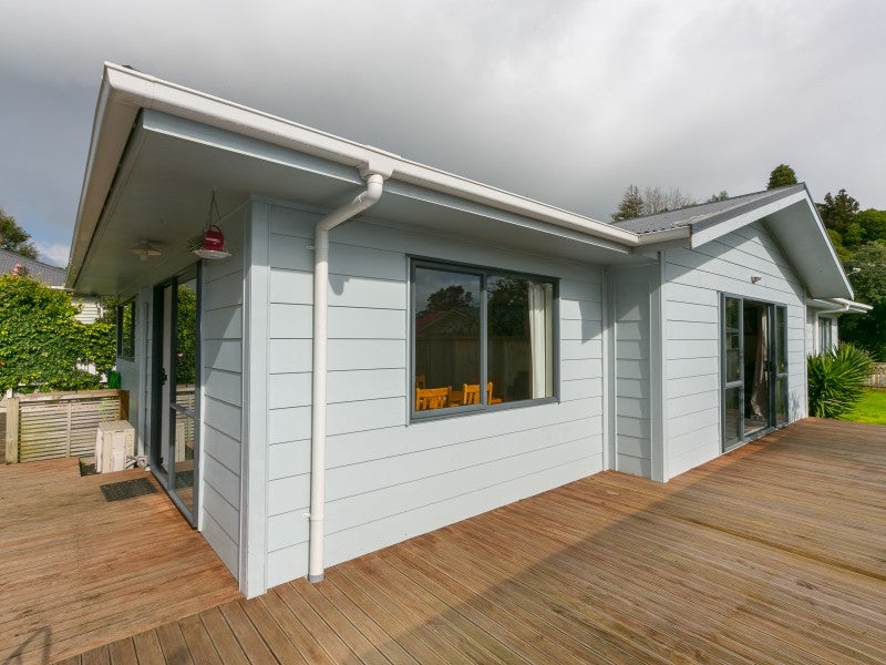 55 Seaview Road, Marfell, New Plymouth - Carousel 2