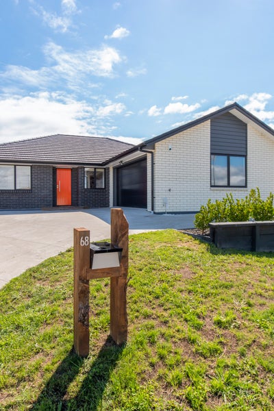 68 Eighth View Avenue, Beachlands, Auckland - Carousel 2