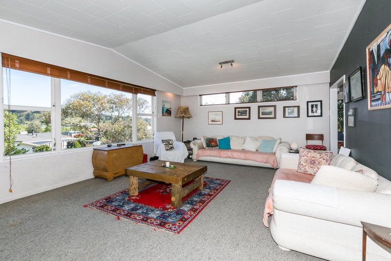 54 Rogers Road, Bay View, Napier - Carousel 2