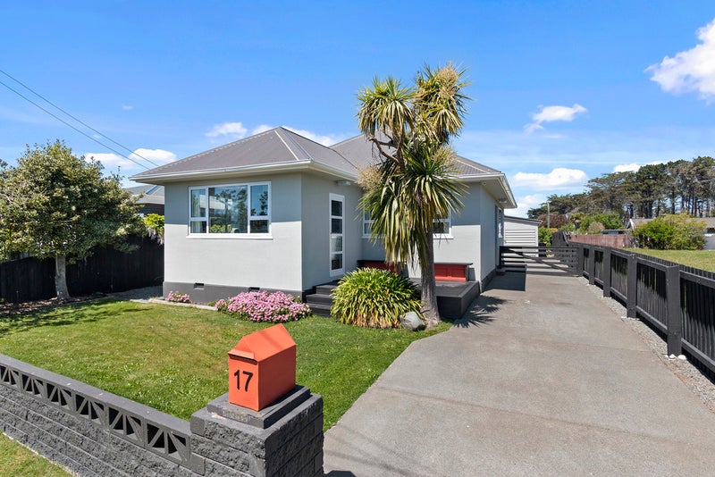 17 Admirals Way, New Brighton, Christchurch - Carousel 1