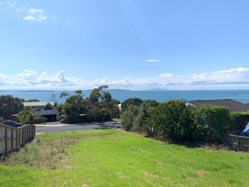 113 Pacific Parade, Army Bay, Whangaparāoa - Carousel 1