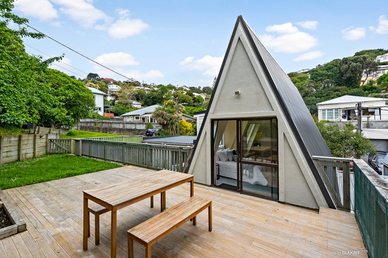 11 Melrose Crescent, Melrose, Wellington - Carousel 2