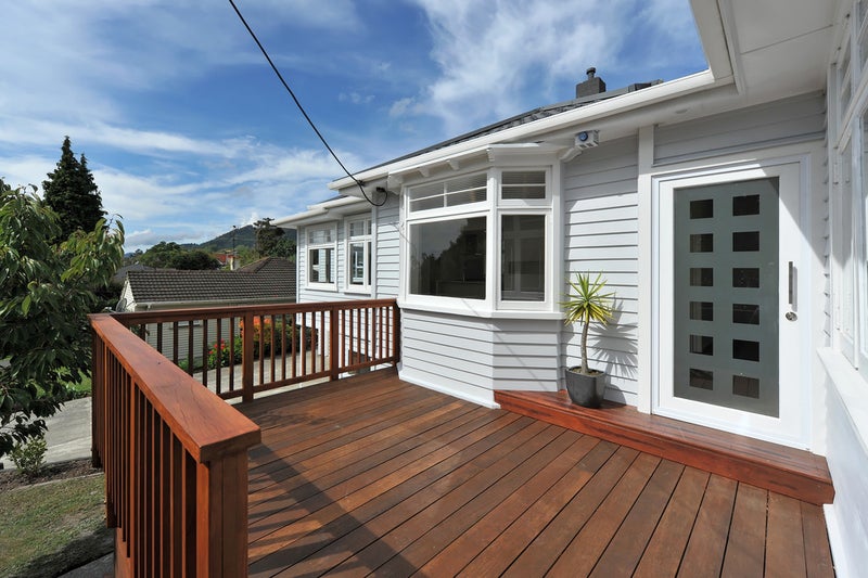 39 The Ridgeway, Enner Glynn, NELSON - Carousel 2