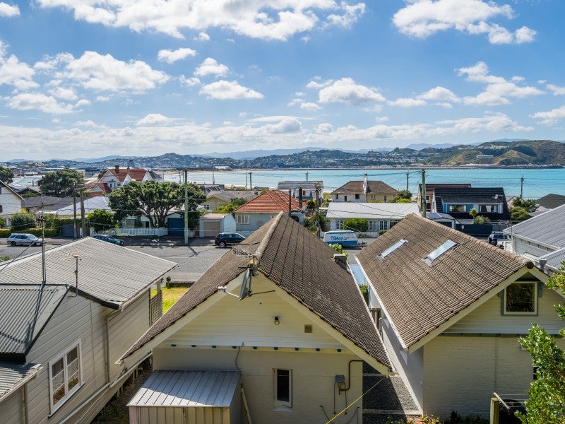 230 Sutherland Road, Lyall Bay, Wellington - Carousel 11