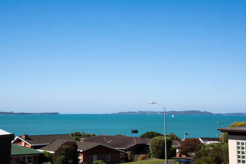 4B Cleary Terrace, Cockle Bay, Auckland - Carousel 2