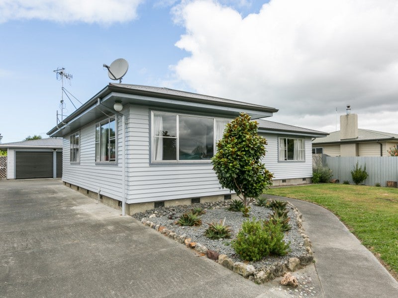86 Harold Holt Avenue, Onekawa, Napier - Carousel 1