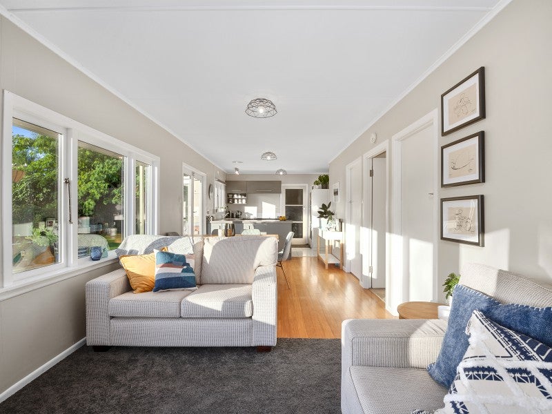 21 Ogilvie Road, Kinloch, Taupō - Carousel 2