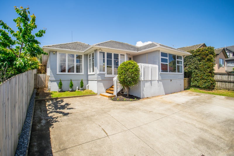 92A Hillsborough Road, Hillsborough, Auckland - Carousel 1