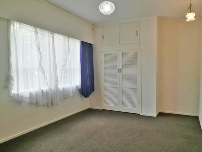 1/100 West Coast Road, Glen Eden, Auckland - Carousel 2