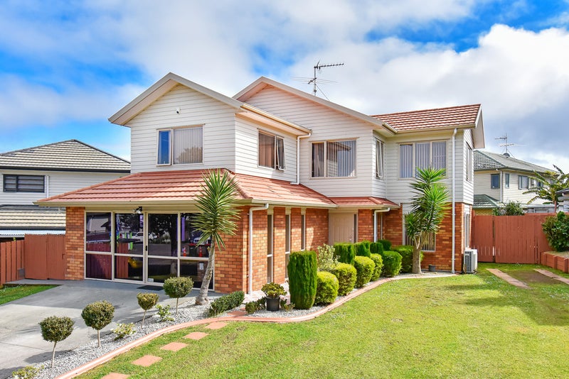 27 Crossandra Drive, Mangere, Auckland - Carousel 1