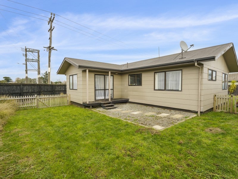 21A Railway Rd, Bunnythorpe, Palmerston North - Carousel 1