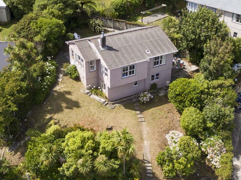 27A Victory Avenue, Karori, Wellington - Carousel 1