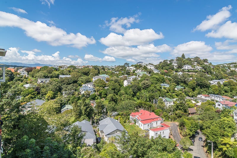 22 Garden Road, Northland, Wellington - Carousel 21