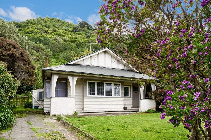 184 Sutherland Road, Lyall Bay, Wellington - Carousel 18