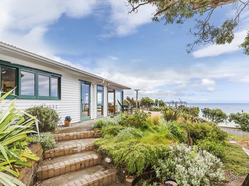 21 Taupo Crescent, Plimmerton, Porirua - Carousel 2