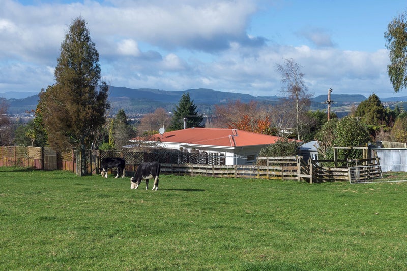 56 Mountain Road, Western Heights, Rotorua - Carousel 1