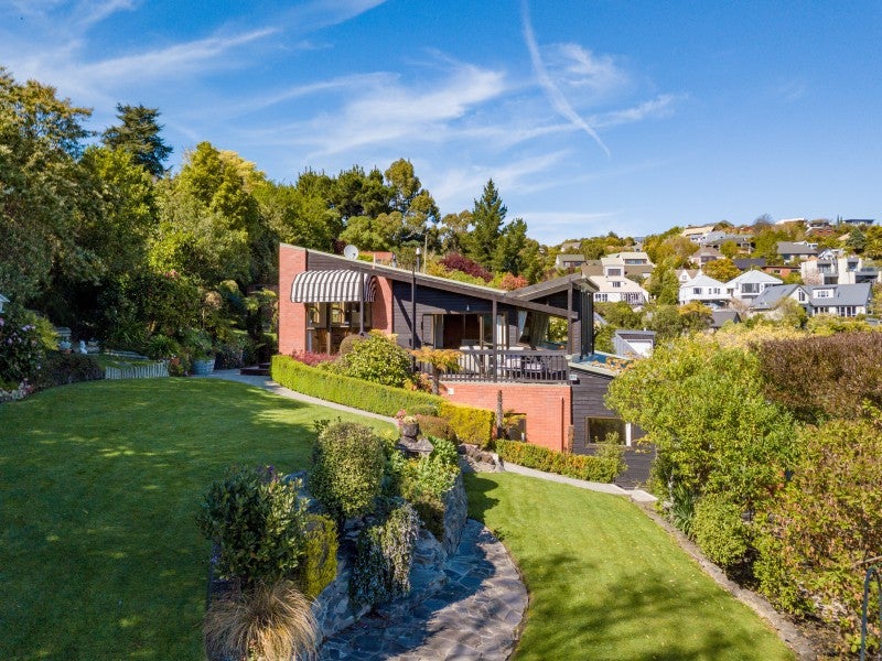 2 Cambrian Close, Westmorland, Christchurch - Carousel 1