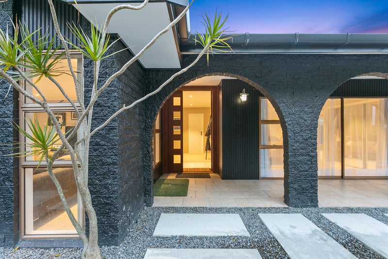21 Puketaha Road, Swanson, Auckland - Carousel 2