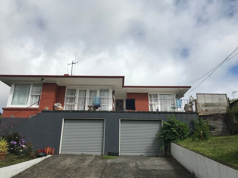 35 Aurora Terrace, Hillcrest, Hamilton - Carousel 1
