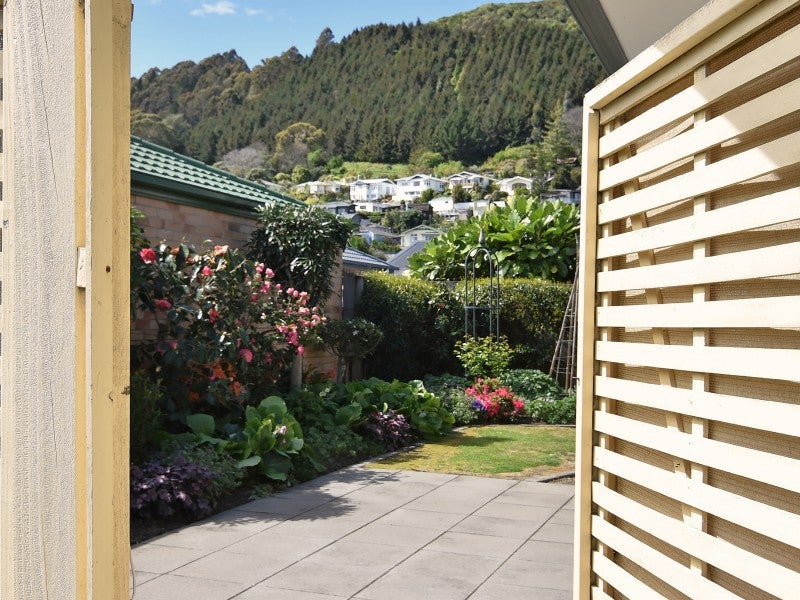 4 Eastwood Place, The Wood, Nelson - Carousel 1