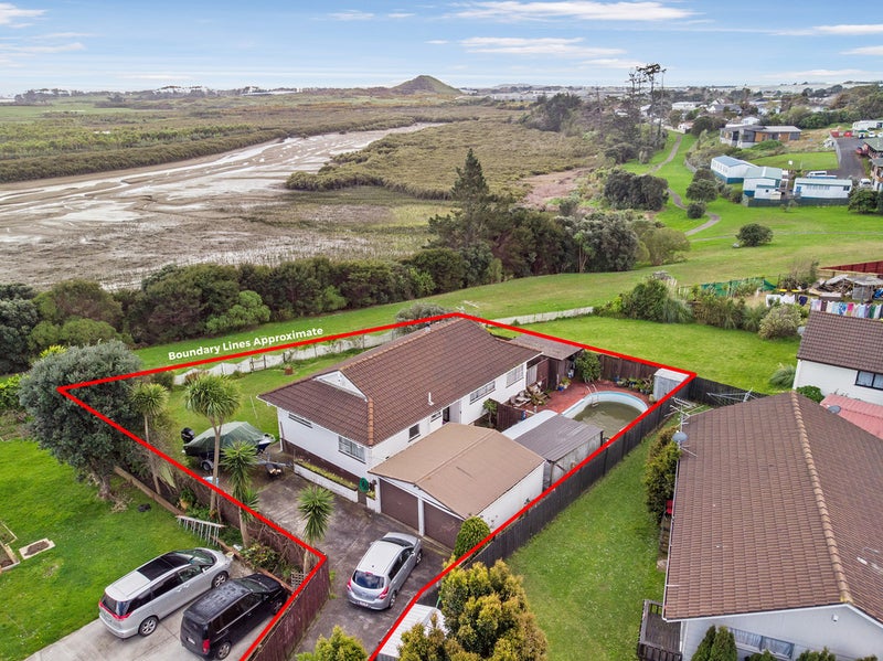 9 Pureora Place, Clendon Park, Auckland - Carousel 2