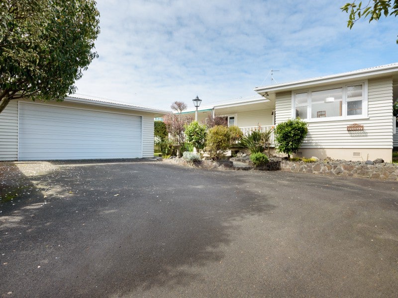 212 Ngatai Road, Otumoetai, Tauranga - Carousel 1