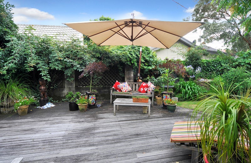 2 Kowhai Street, Glenholme, Rotorua - Carousel 2