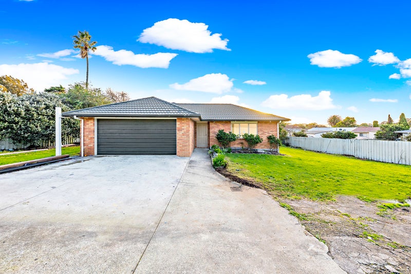 72 Friesian Drive, Mangere, Auckland - Carousel 1