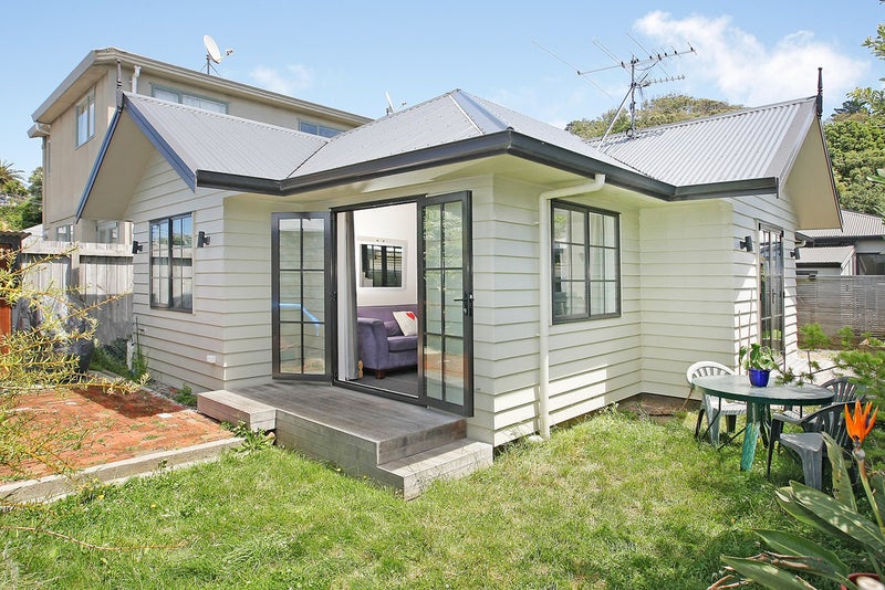 205A Hanson Street, Newtown, Wellington - Carousel 1