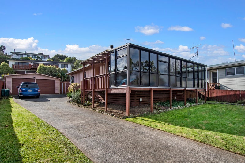 31 Eureka Place, Parahaki, Whangarei - Carousel 1