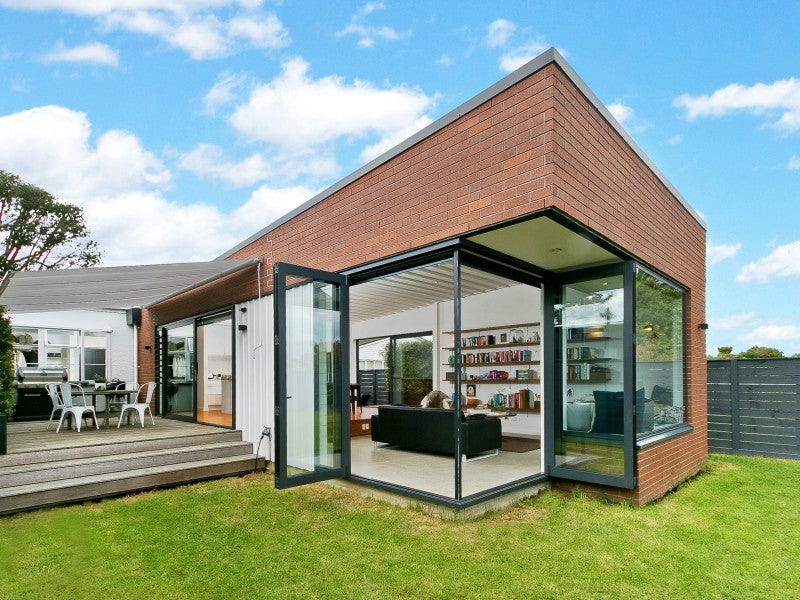 1577 Great North Road, Waterview, Auckland - Carousel 2