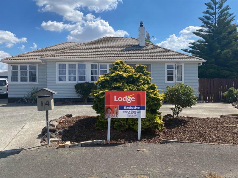 14 Watts Crescent, Hamilton East, Hamilton - Carousel 1