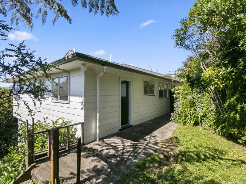 2/291 Dowse DR, Maungaraki, Lower Hutt - Carousel 1