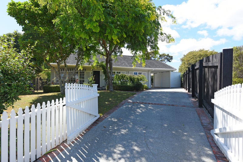 9 Kukupa Grove, Heretaunga, Upper Hutt - Carousel 18