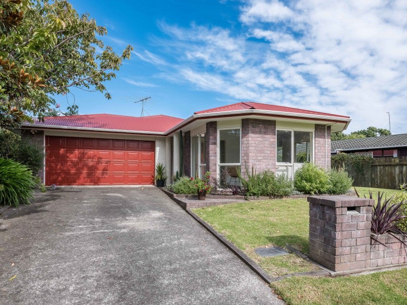 73 Park Avenue, Waikanae - Carousel 1