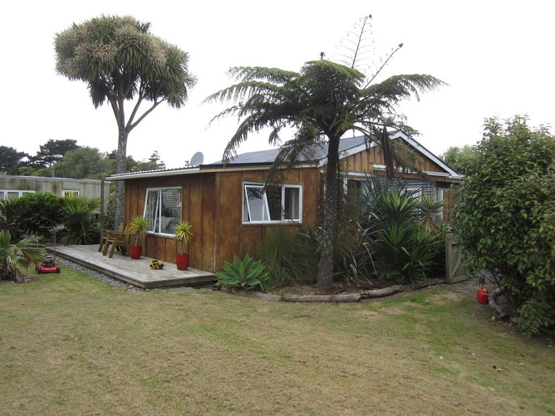 5726 South Road, Opunake - Carousel 1