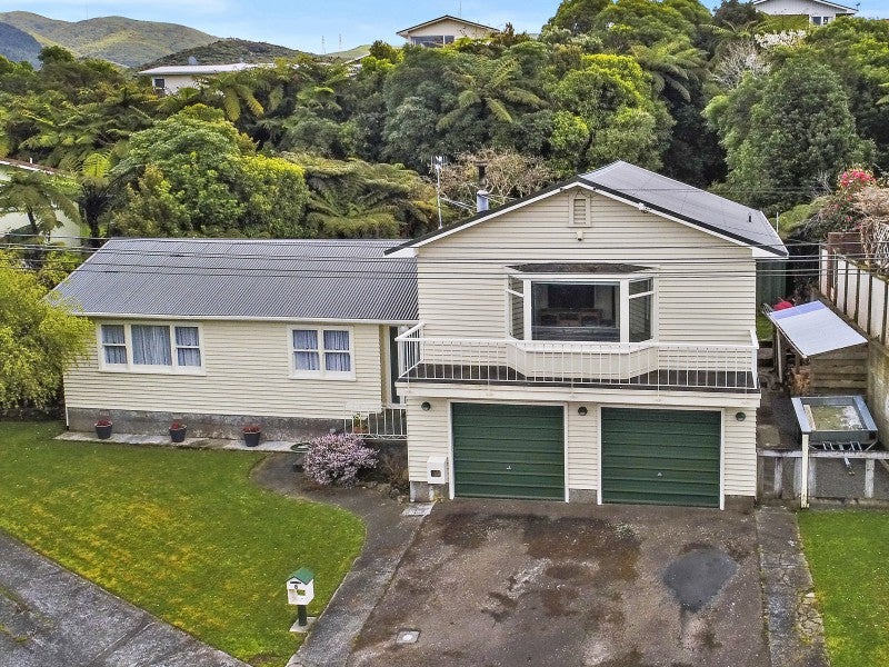 8 Bedford Grove, Kelson, Lower Hutt - Carousel 2