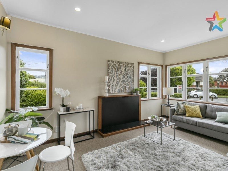 70 Hall Crescent, Epuni, Lower Hutt - Carousel 2