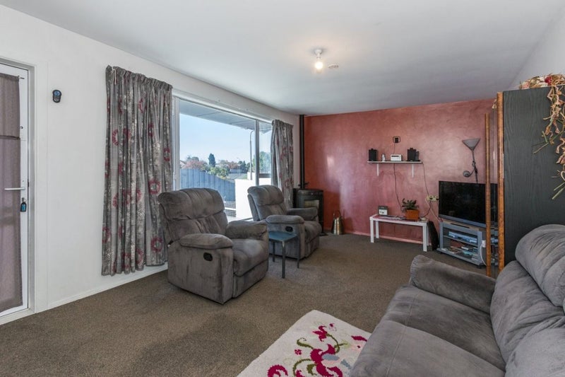 15 Bermuda Drive, Hornby, Christchurch - Carousel 2